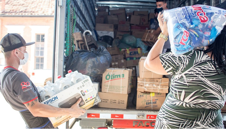 Atibaia arrecada mais de 1 tonelada de alimentos para vítimas em Minas Gerais