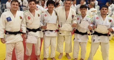 Judô de Atibaia forma mais cinco novos faixas pretas