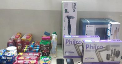 Procurada pela Justiça é presa com produtos furtados das Casas Bahia de Atibaia