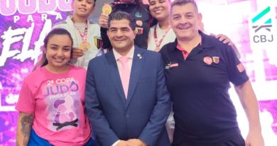 Judô feminino de Atibaia participou da 2ª Copa Judô para Elas