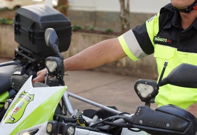 Prefeitura entrega uniformes completos e motocicletas aos agentes de trânsito e consolida maior valorização da categoria