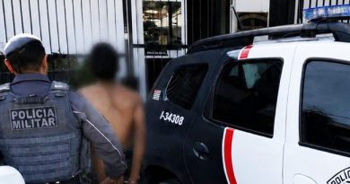 Motociclista reage a assalto, é esfaqueado várias vezes e sobrevive após faca do criminoso quebrar em Atibaia