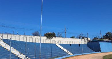 Campo do Alvinópolis recebe modernização da iluminação da pista de atletismo